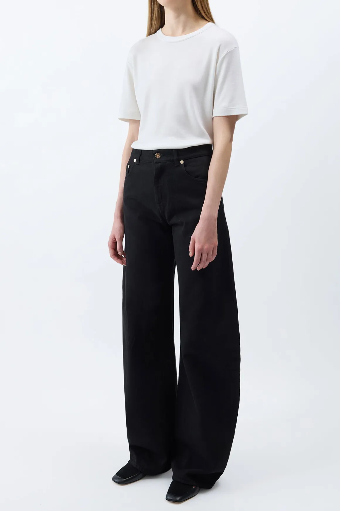 Amoret Barrel-leg Jean in Black Recycled Cotton Denim