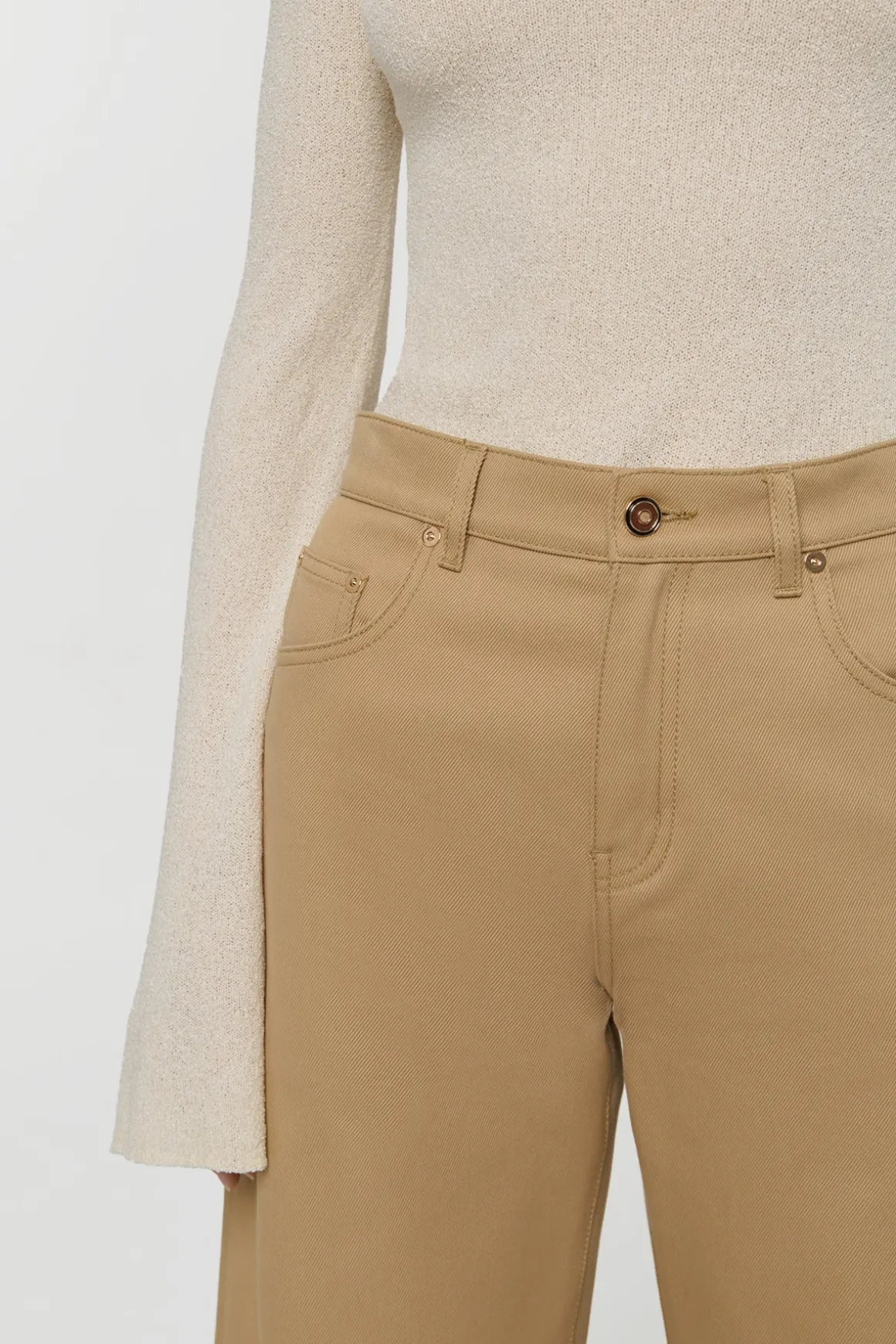 Amoret Barrel-leg Jean in Camel Sea Island Cotton Twill