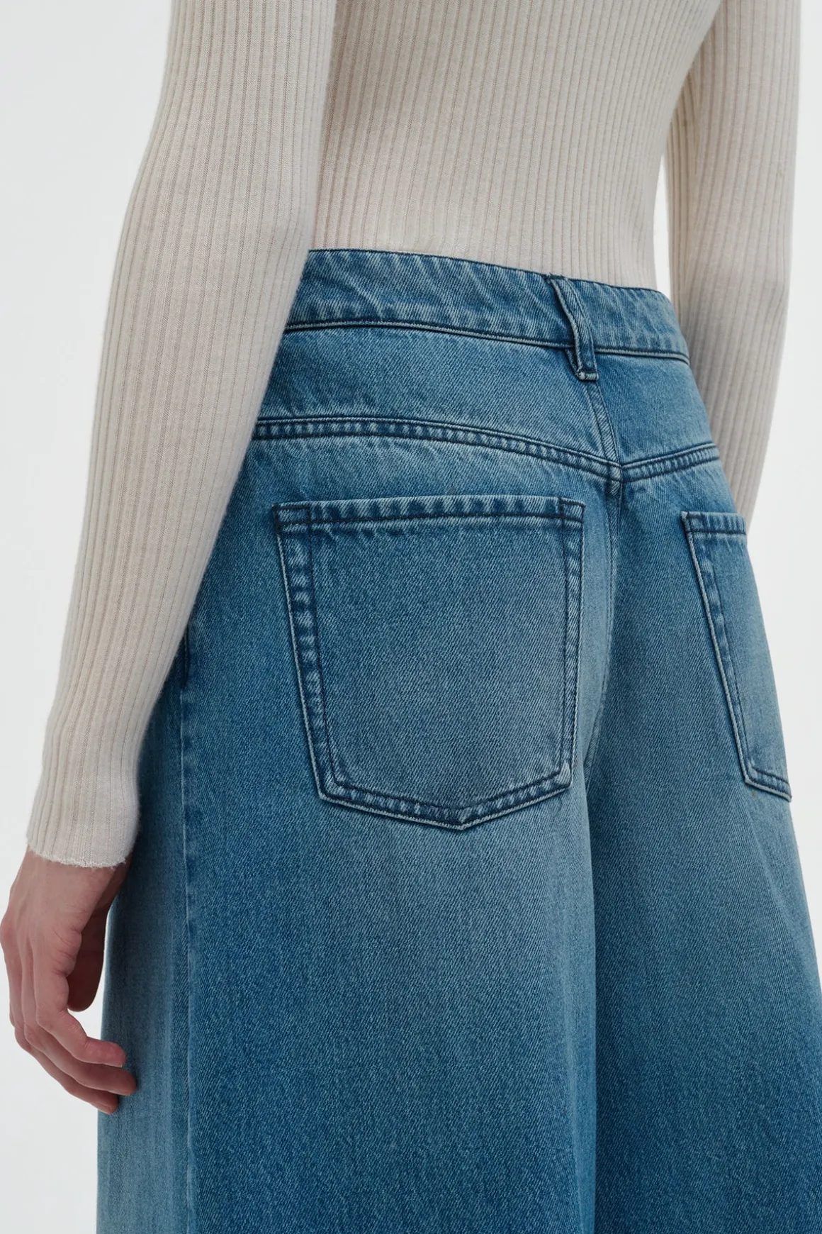 Brenn Wide-leg Jean in Uruguayan Blue Recycled Cotton Denim