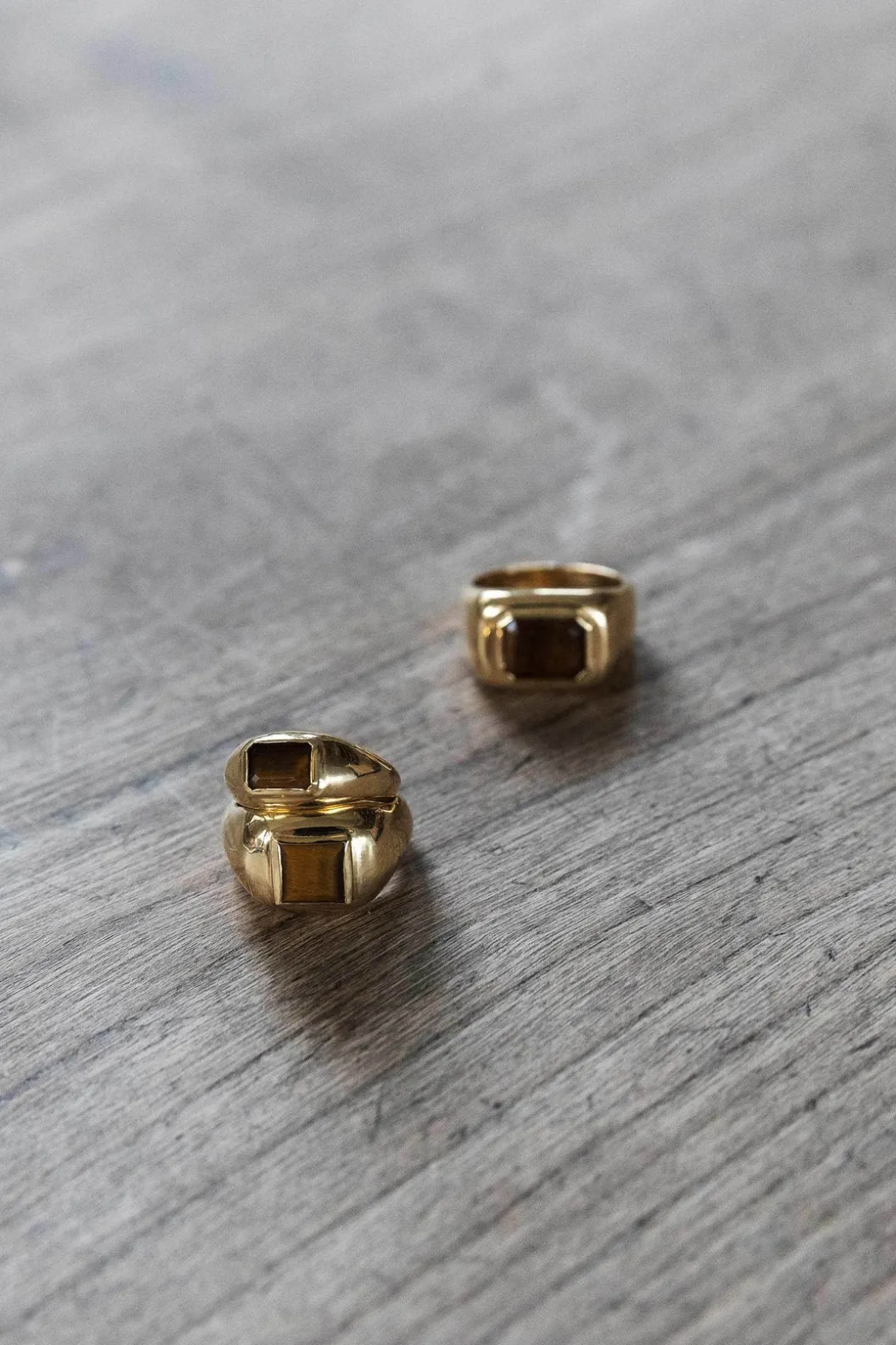 Large Ring in 18K Yellow Gold & Tiger's Eye Stone