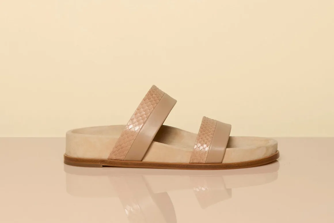 Low Striker Flat Sandal in Nude Snakeskin & Nappa Leather