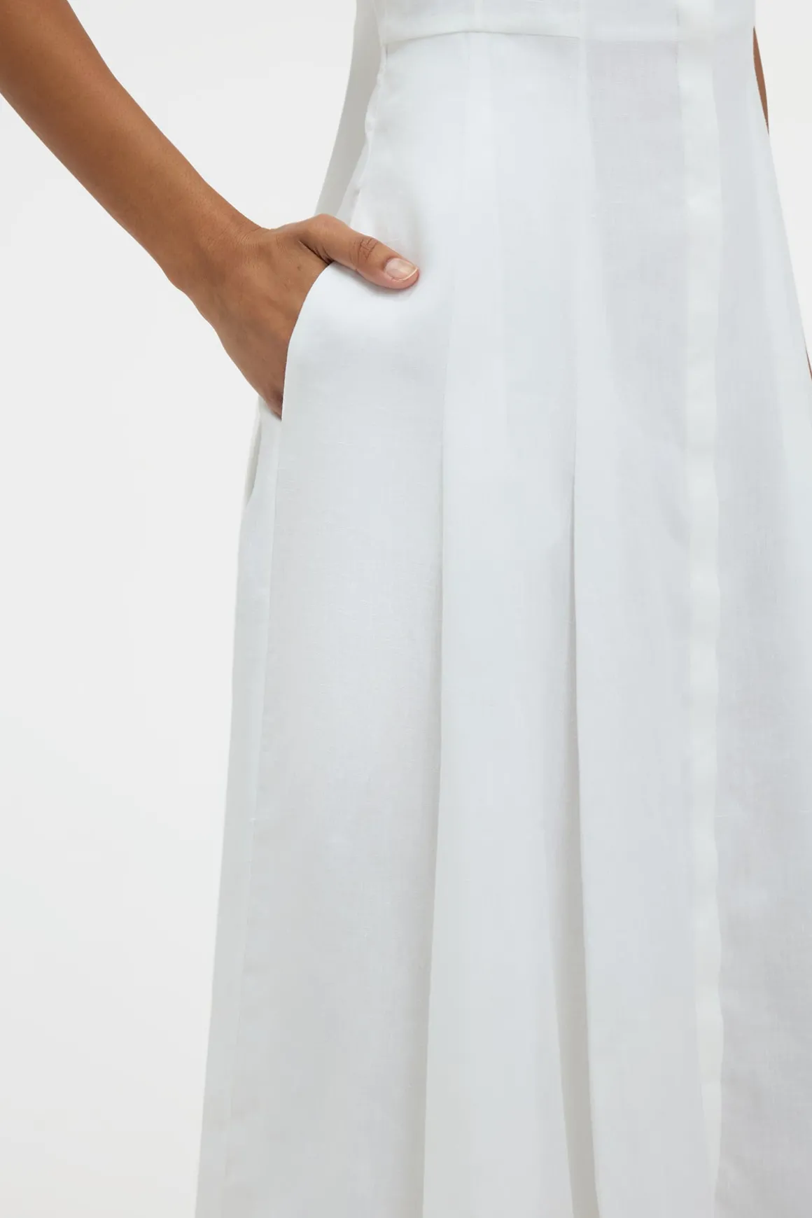 Magritte Dress in White Aloe Linen