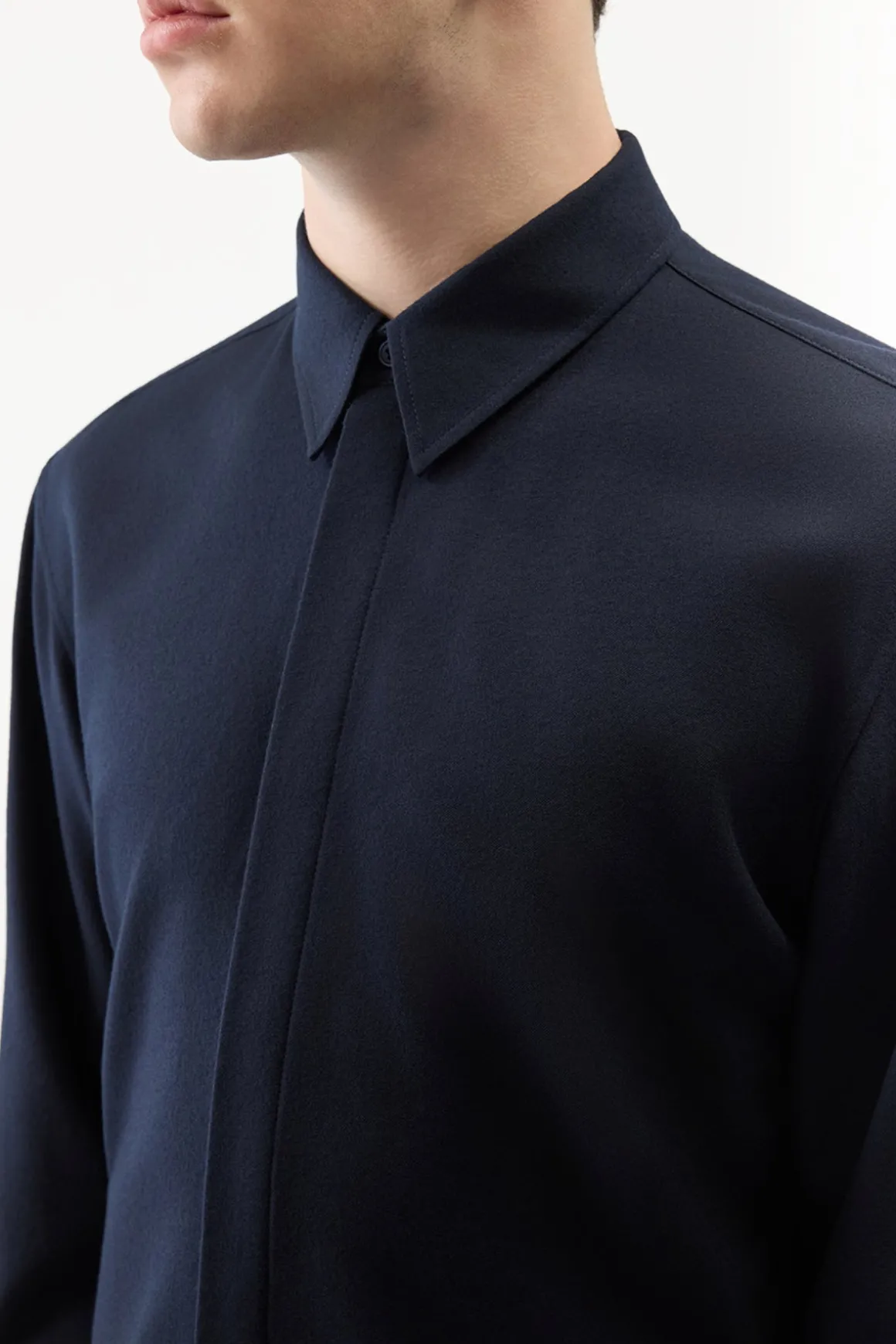 Nicolas Shirt in Dark Navy Virgin Wool