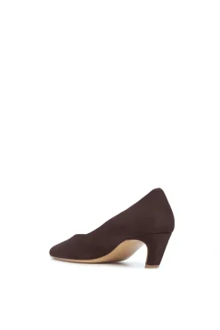 Peggy Pump in Dark Chocolate Suede