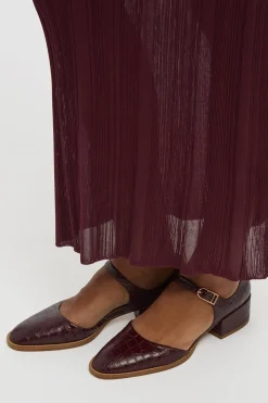Riley Sandal in Bordeaux Crocodile Embossed Leather