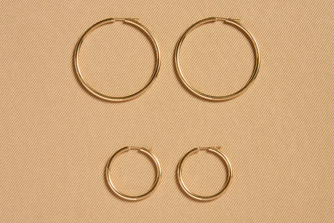 Small Loop Earrings in 18K Yellow Gold