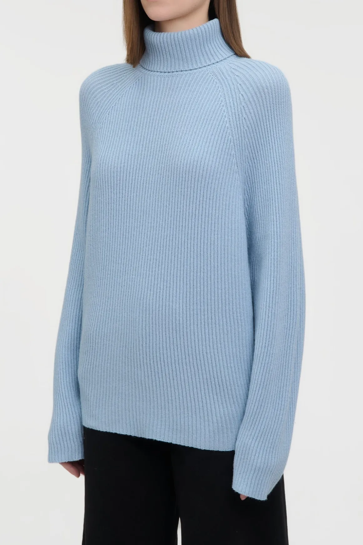 Wigman Knit Turtleneck Sweater in Light Blue Cashmere