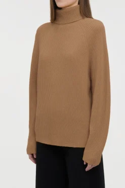 Wigman Knit Turtleneck Sweater in Camel Cashmere